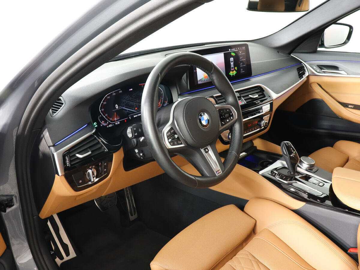 BMW 5 серии 530i xDrive, 2023 Фото №12