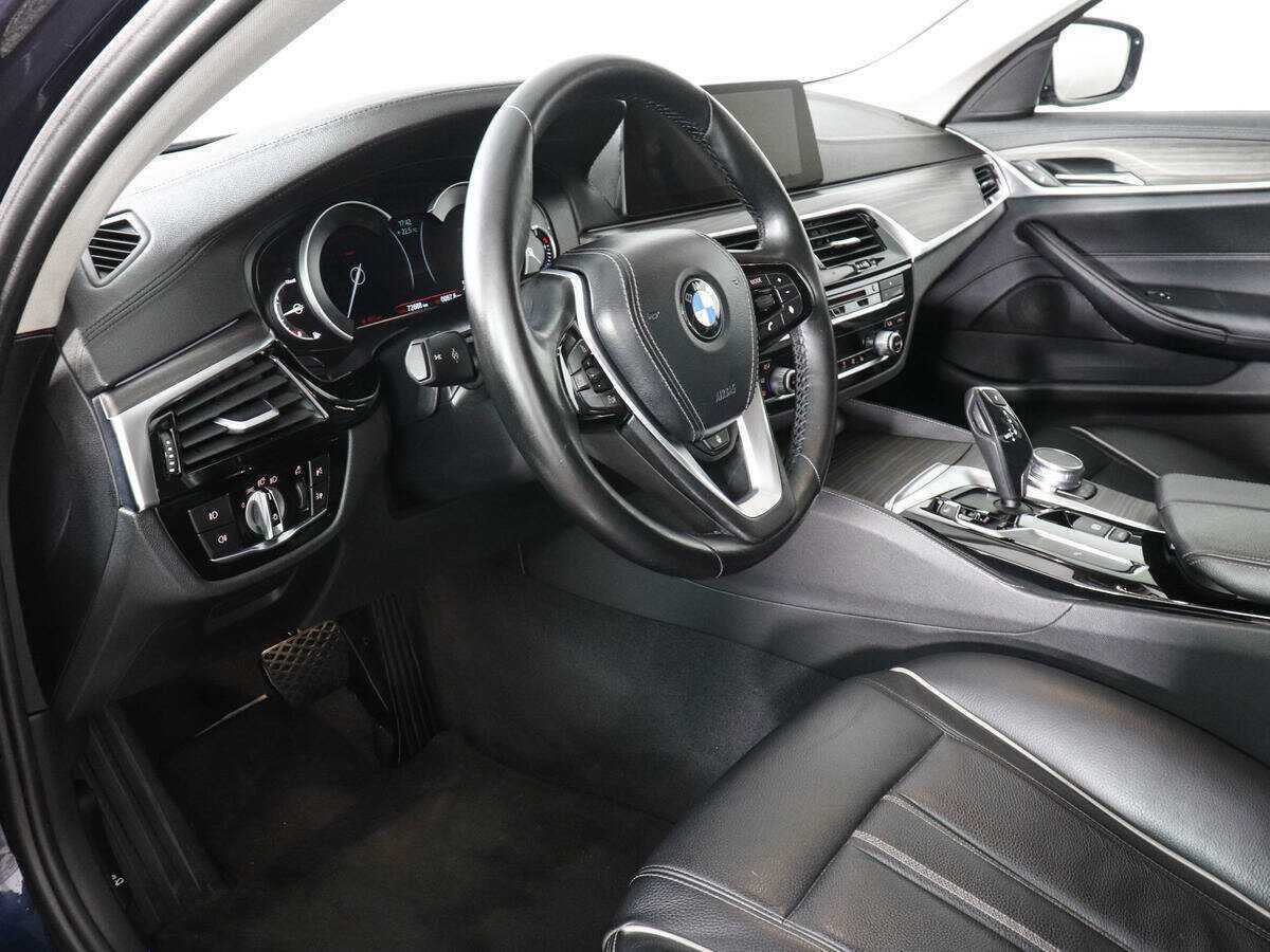 BMW 5 серии 520d xDrive, 2017 Фото №12