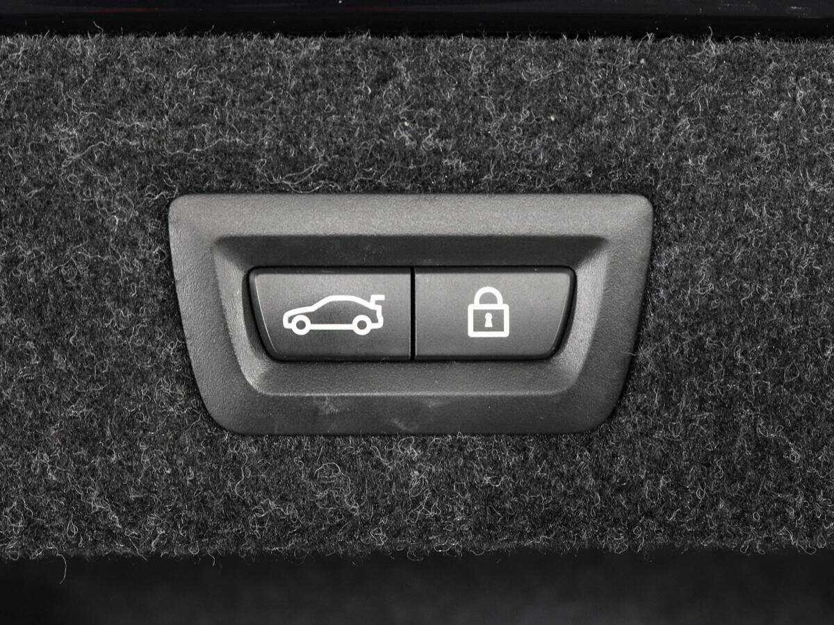 BMW 5 серии 520d xDrive, 2017 Фото №18