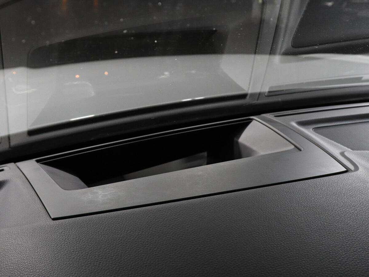 Volkswagen Touareg, 2020 Фото №16