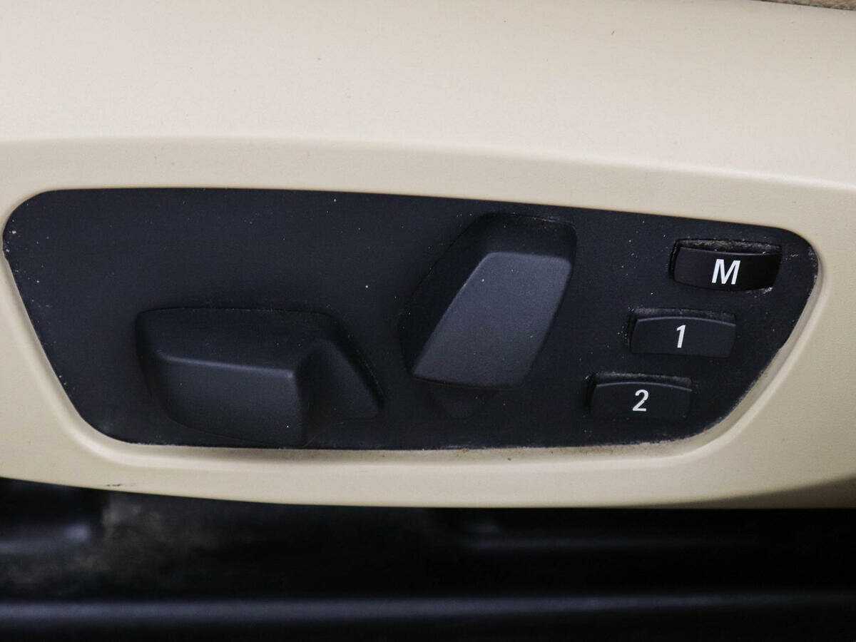 BMW X1 25i, 2010 Фото №15