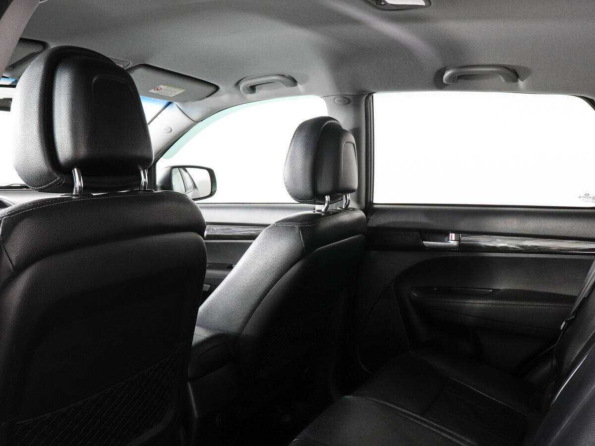 Kia Sorento, 2011 Фото №12