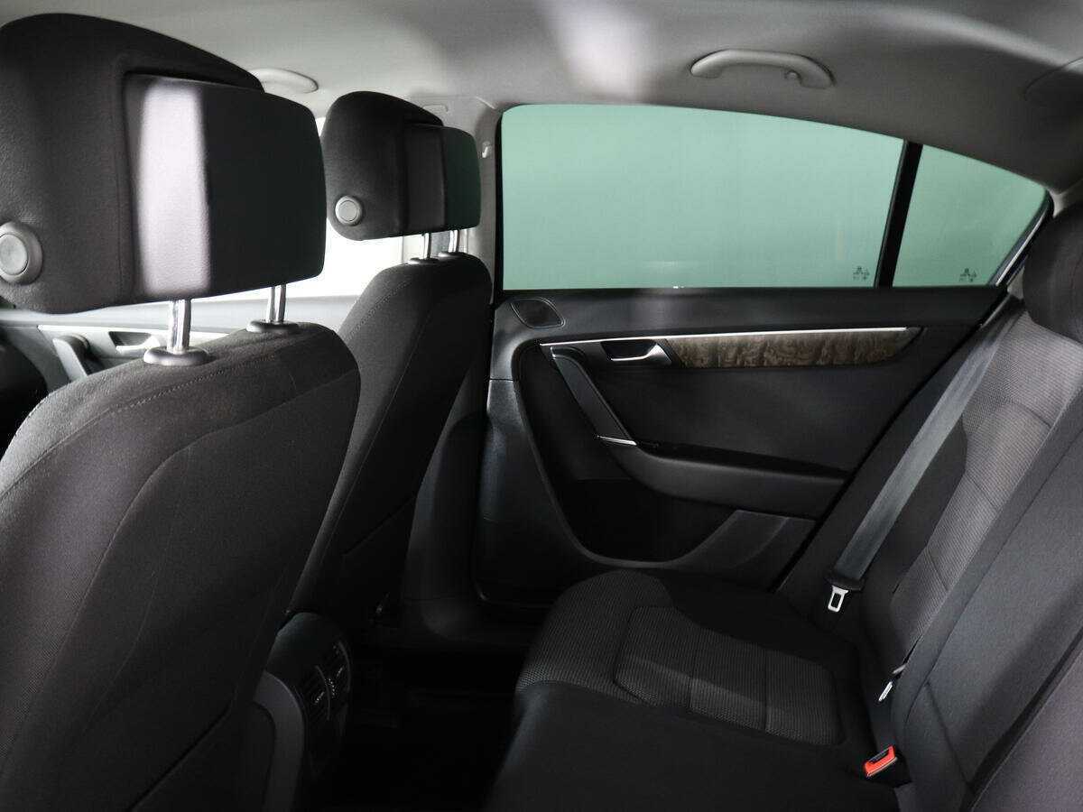 Volkswagen Passat, 2014 Фото №12