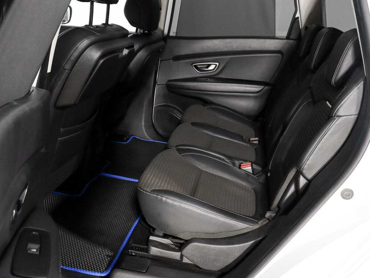 Renault Scenic, 2017 Фото №11