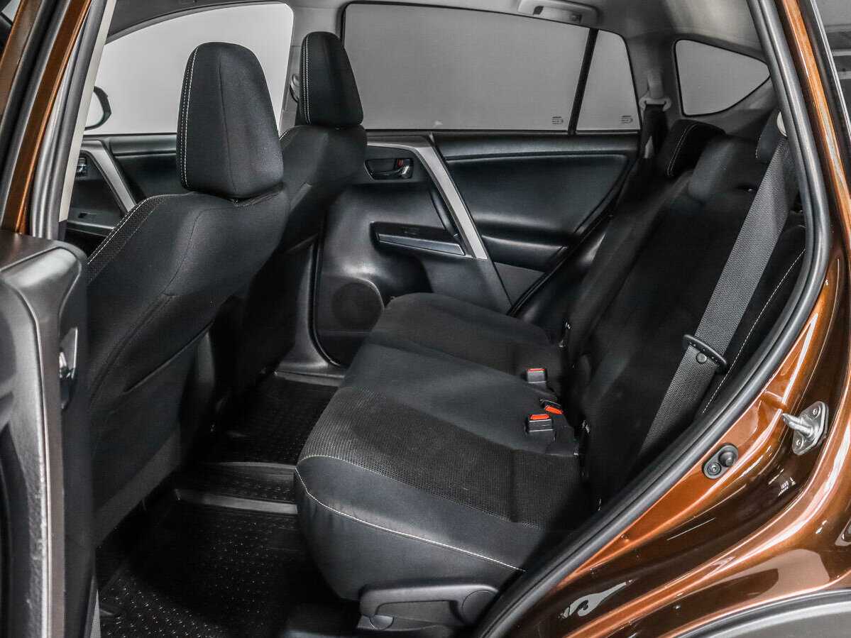 Toyota RAV4, 2017 Фото №10