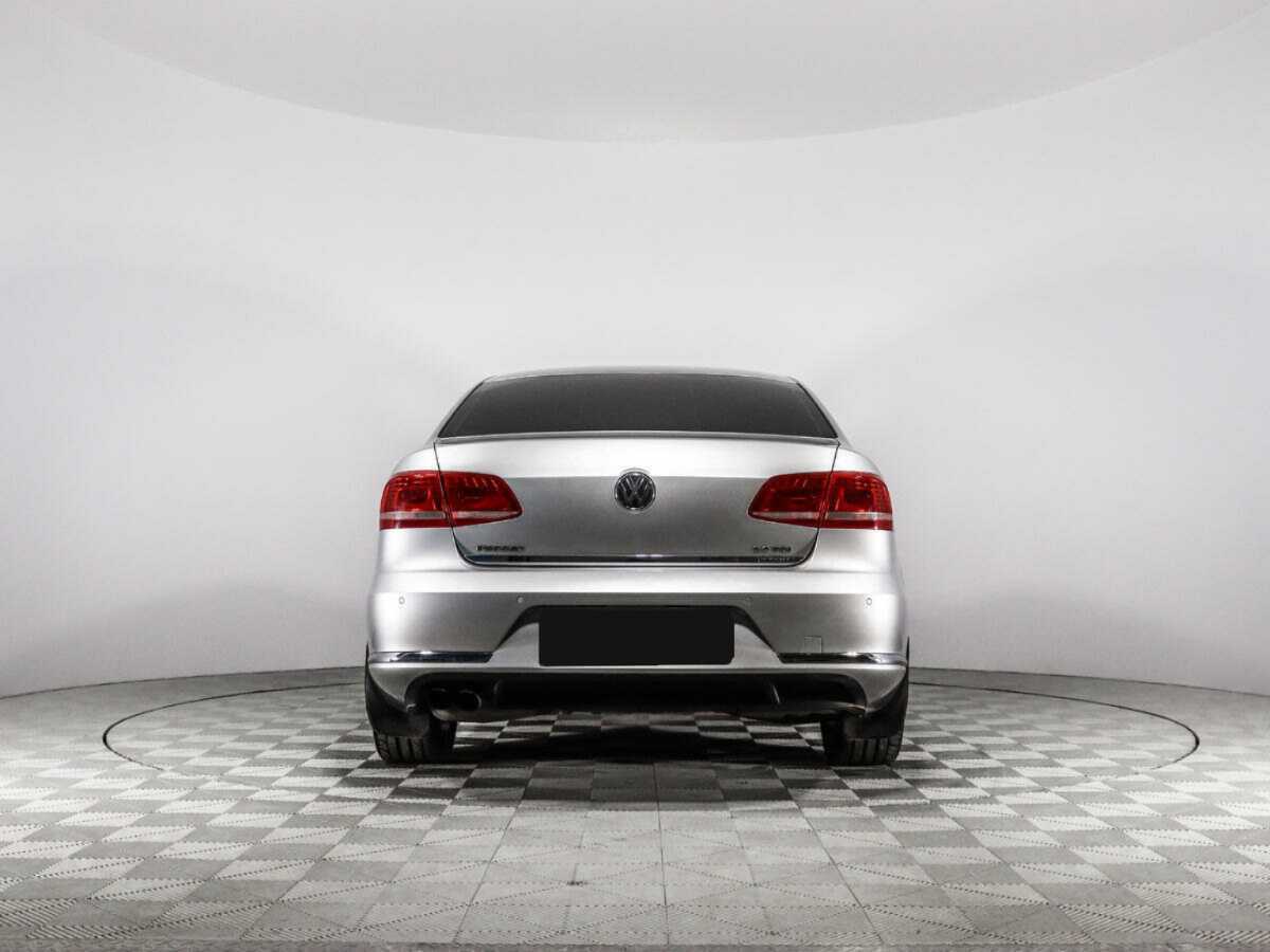 Volkswagen Passat, 2011 - 327 402 км. | Фото №6