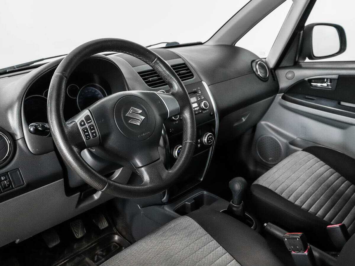 Suzuki SX4, 2010 Фото №9