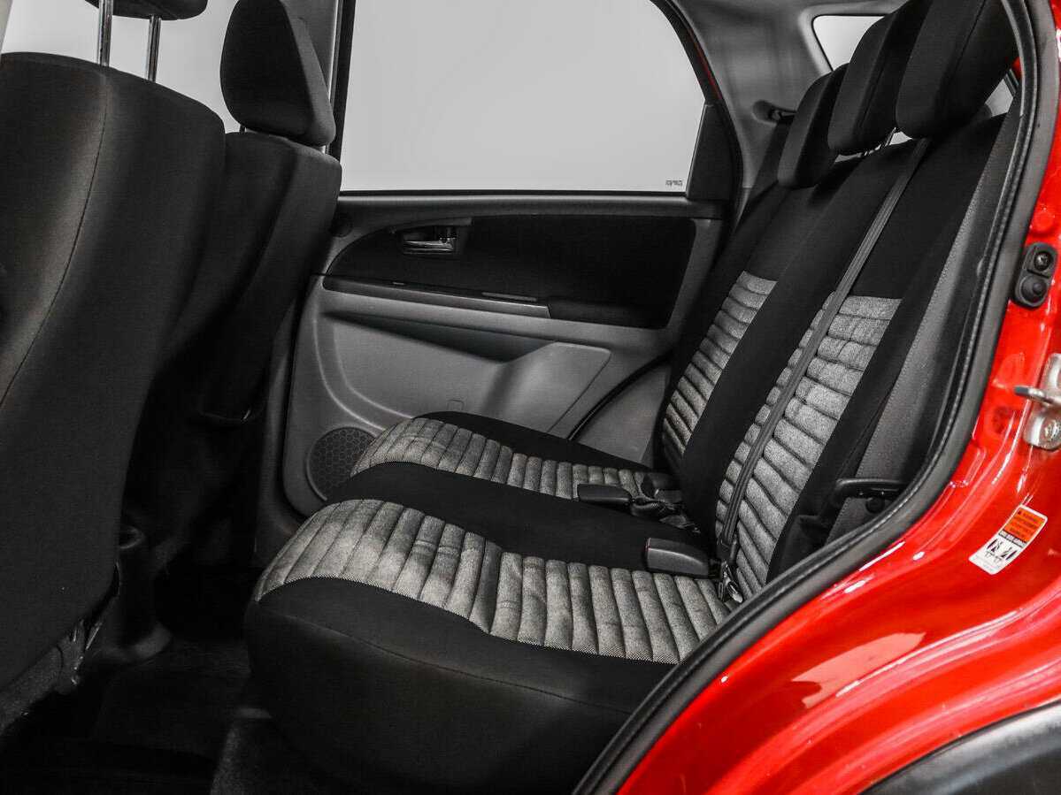 Suzuki SX4, 2010 Фото №10