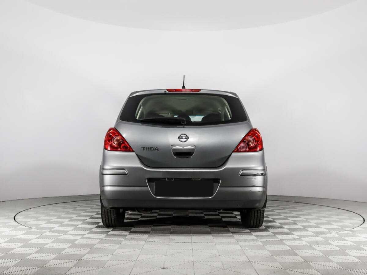 Nissan Tiida, 2010 Фото №6