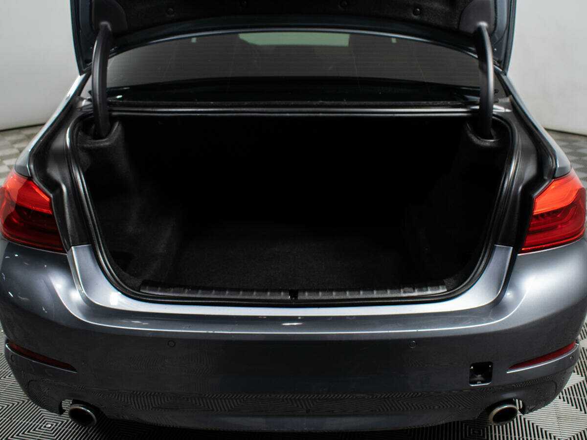 BMW 5 серии 520i, 2018 Фото №12