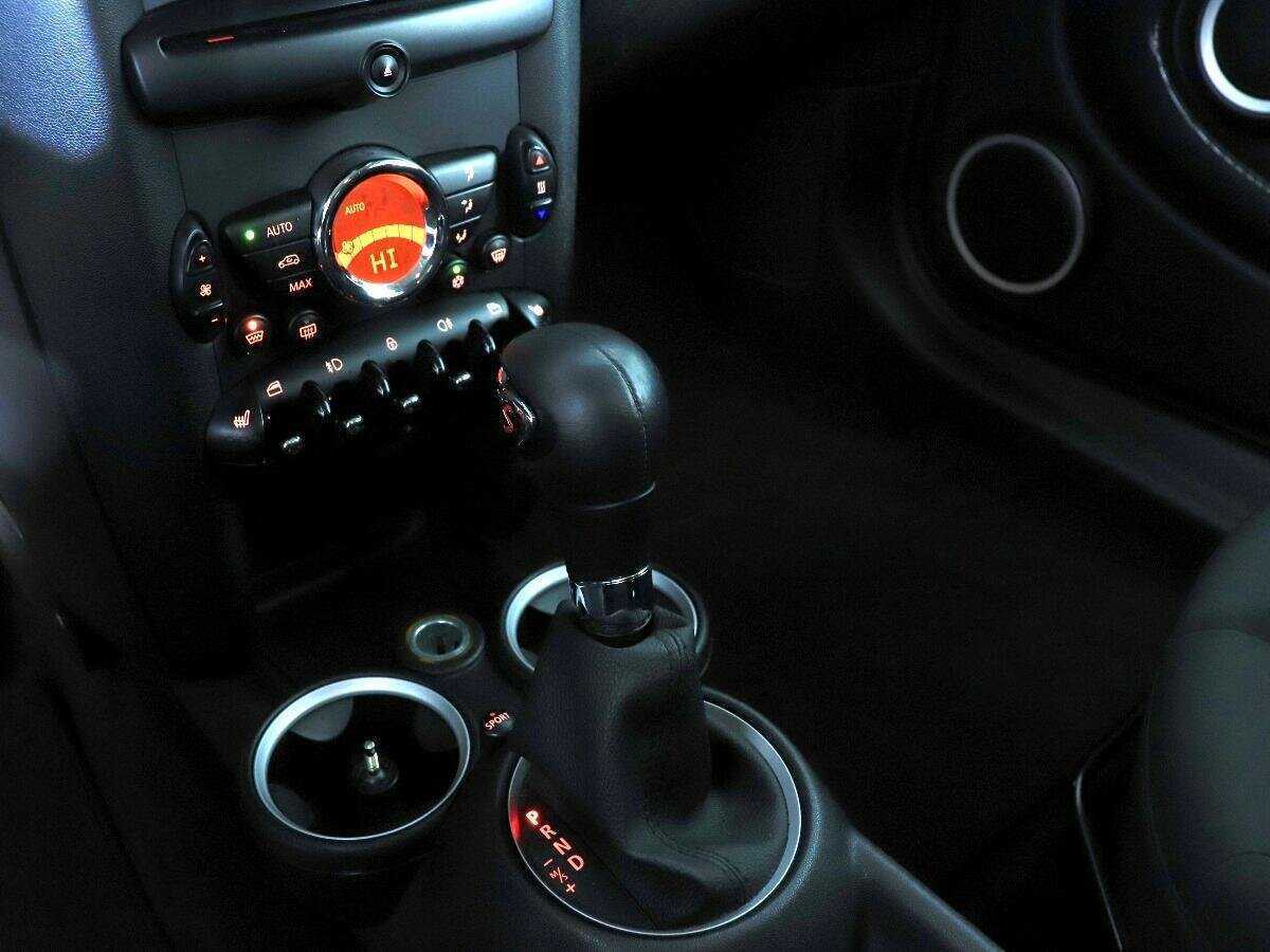 Mini Hatch Cooper S, 2011 Фото №12