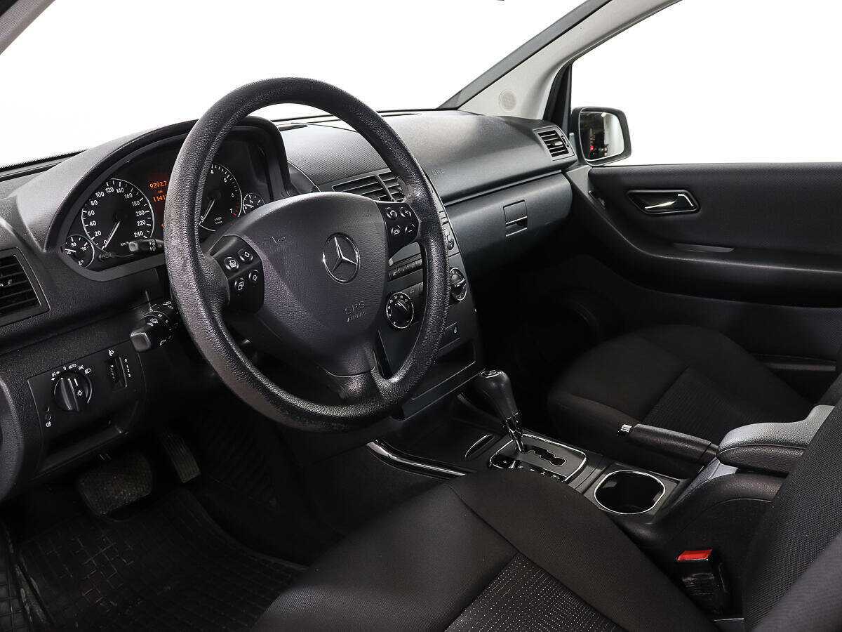 Mercedes-Benz A-Класс 180, 2009 Фото №13