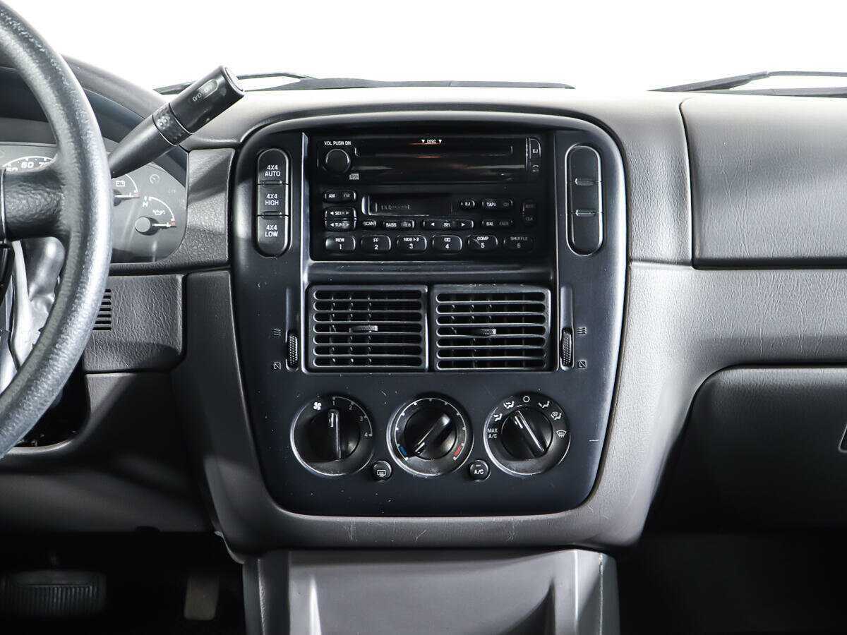 Ford Explorer, 2002 Фото №13