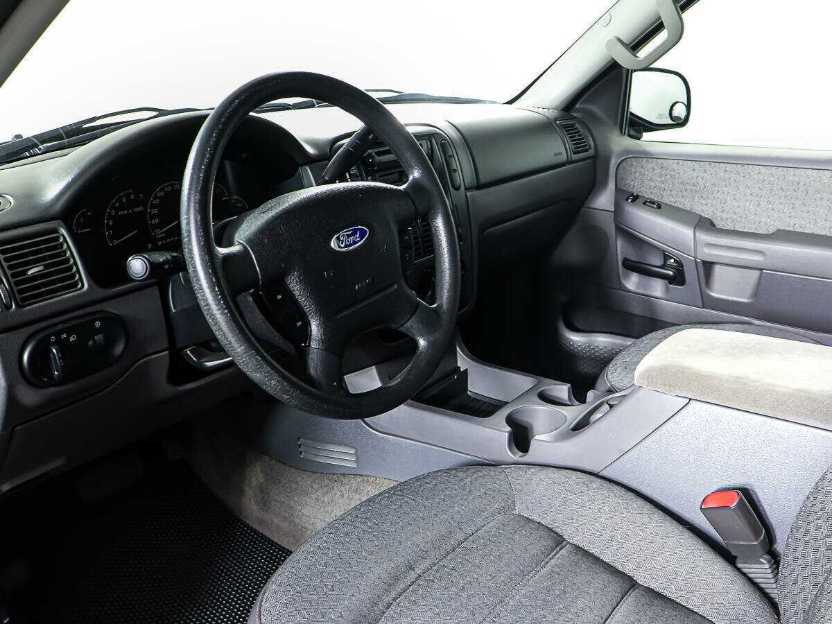 Ford Explorer, 2002 Фото №14