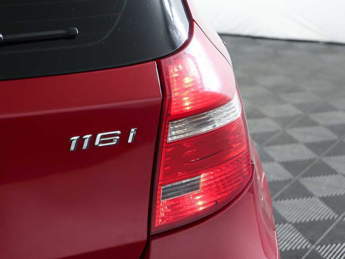 BMW 1 серии 116i, 2011 Фото №18