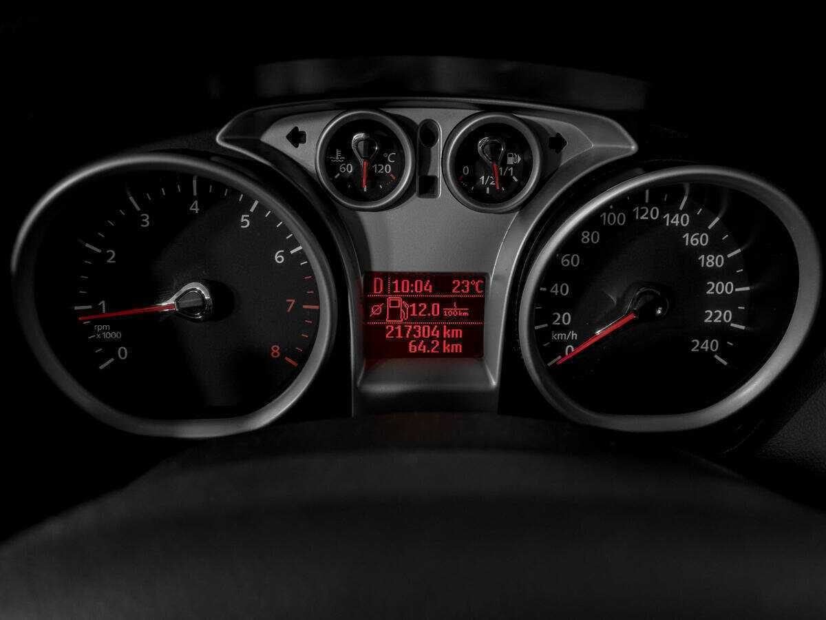 Ford Focus, 2010 Фото №11