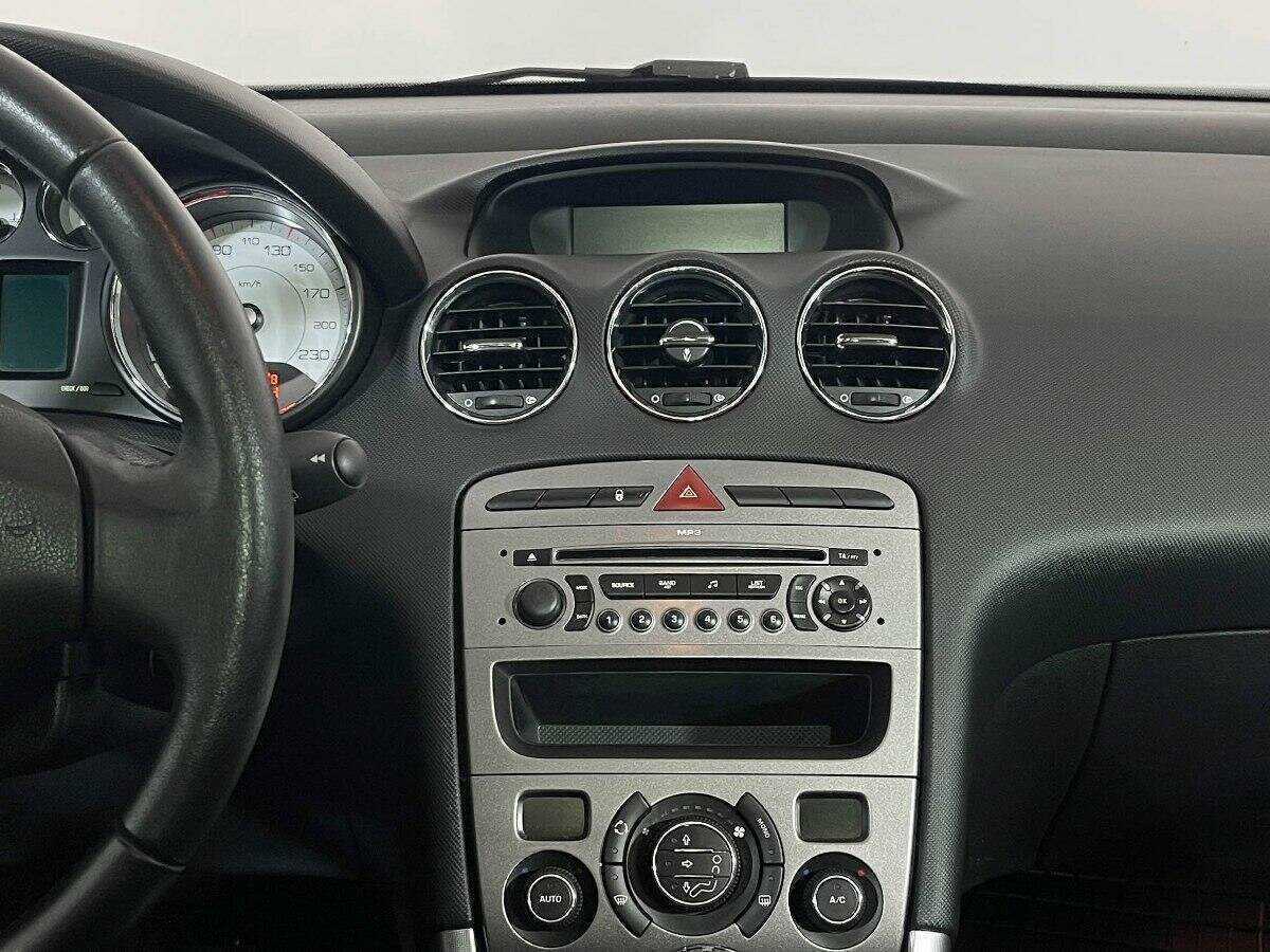 Peugeot 308, 2009 Фото №12