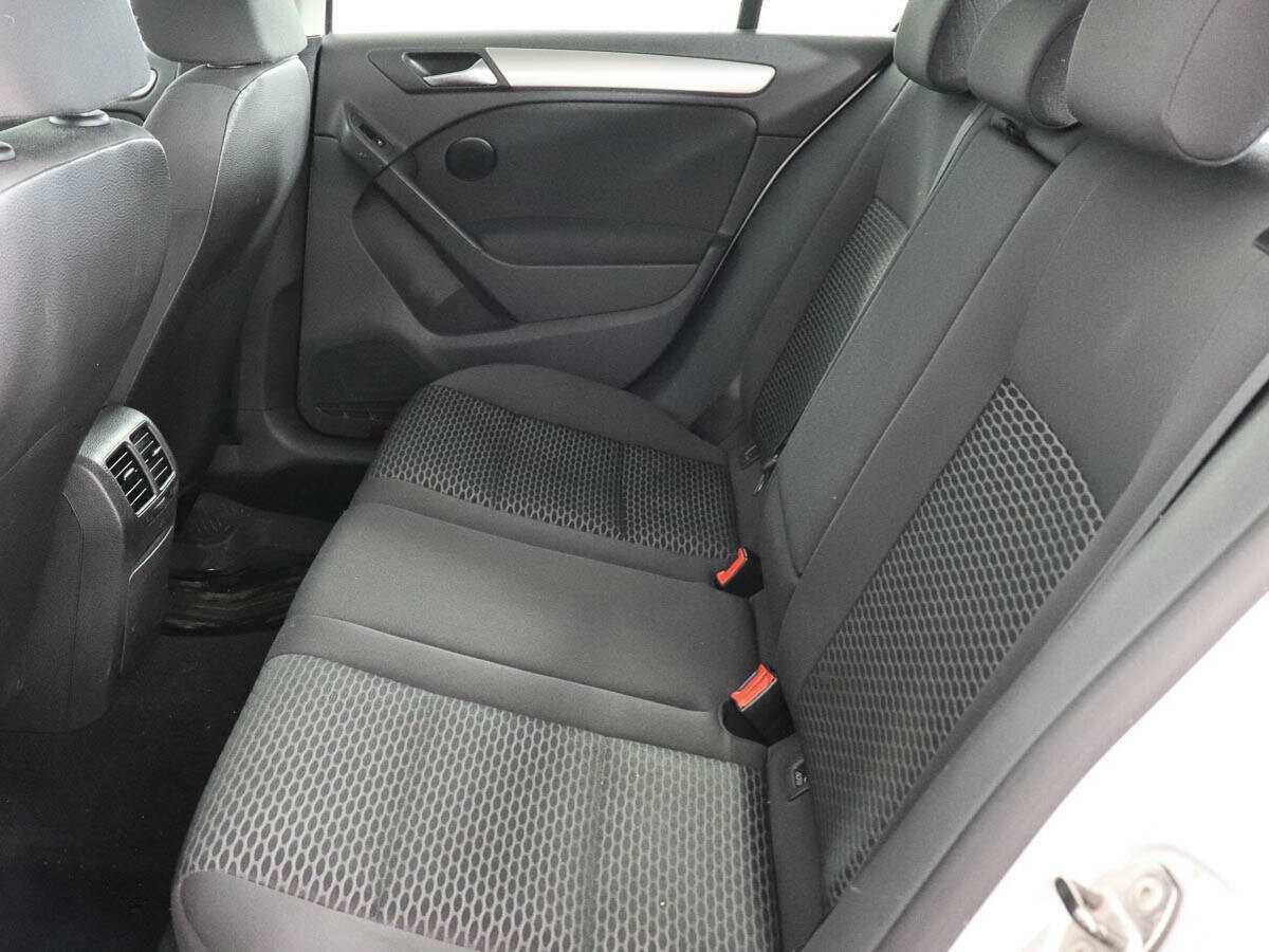 Volkswagen Golf, 2011 Фото №9