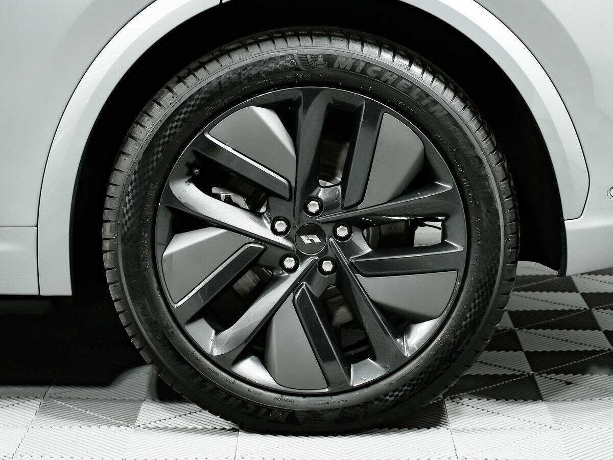 LiXiang L7 52.3 kWh, 2024 Фото №12