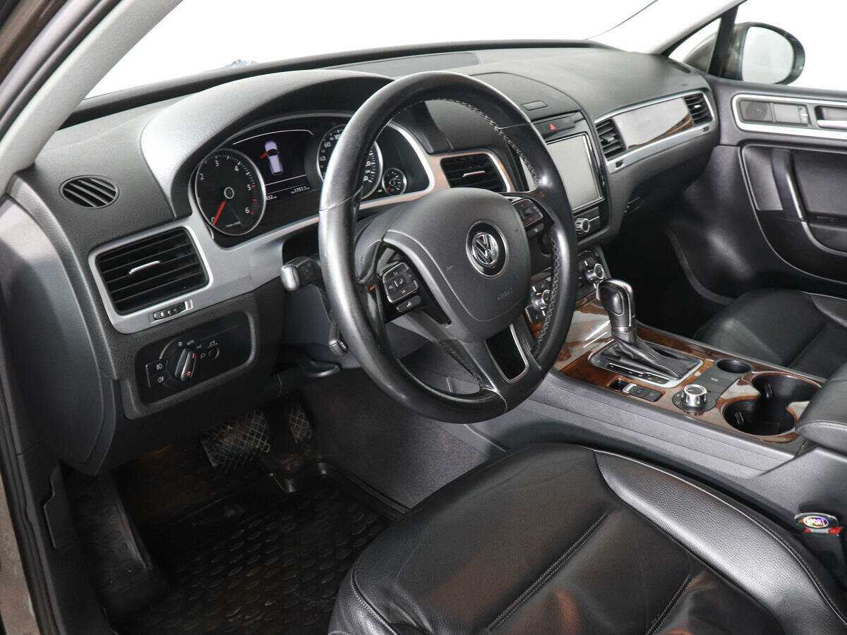 Volkswagen Touareg, 2010 Фото №9