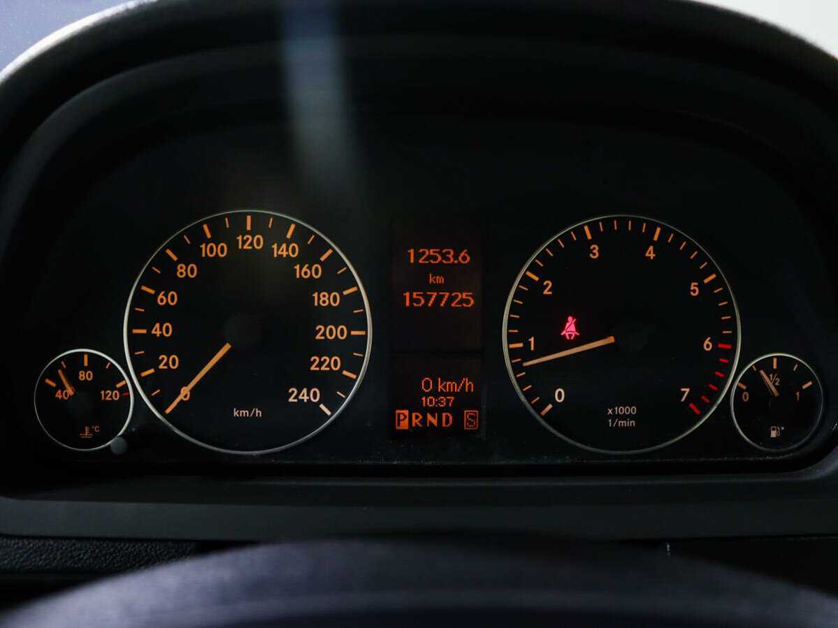 Mercedes-Benz A-Класс 180, 2009 Фото №9