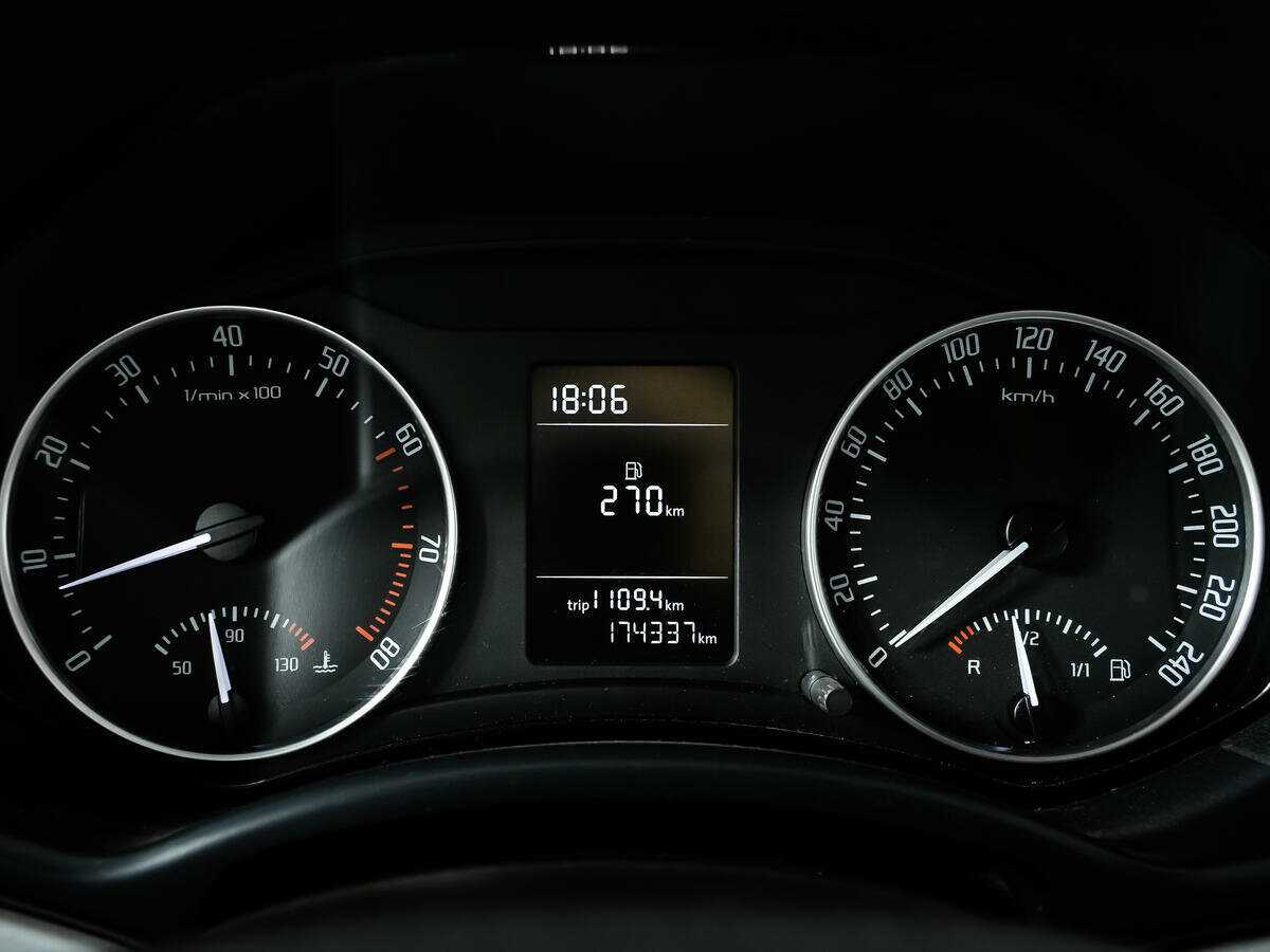 Skoda Octavia, 2011 Фото №10