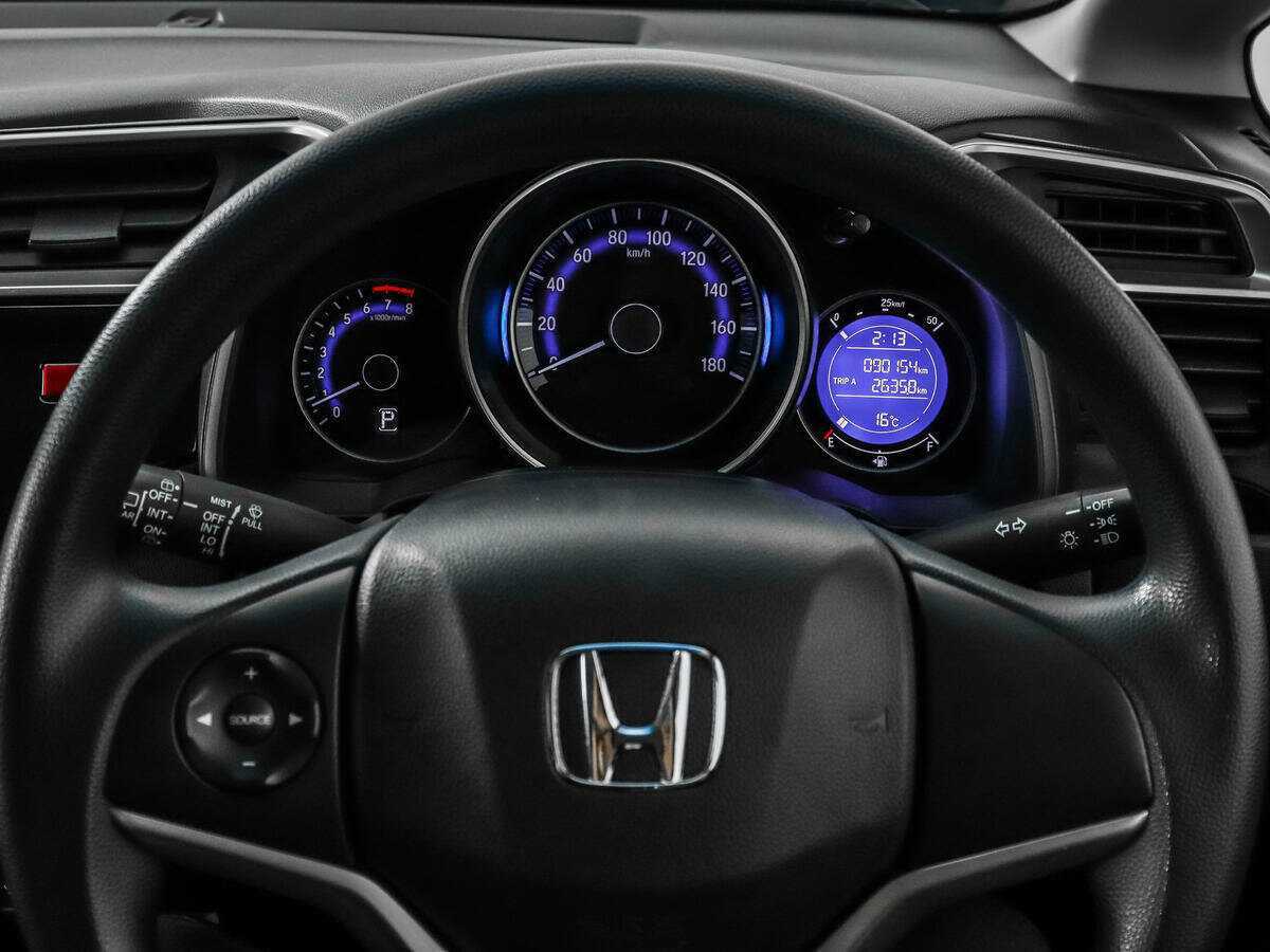 Honda Fit, 2015 Фото №16
