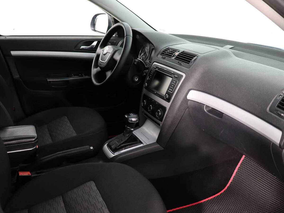 Skoda Octavia DSG7, 2011 Фото №9