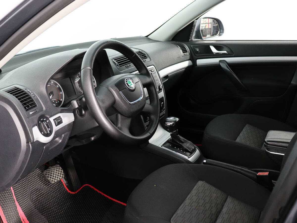 Skoda Octavia DSG7, 2011 Фото №10