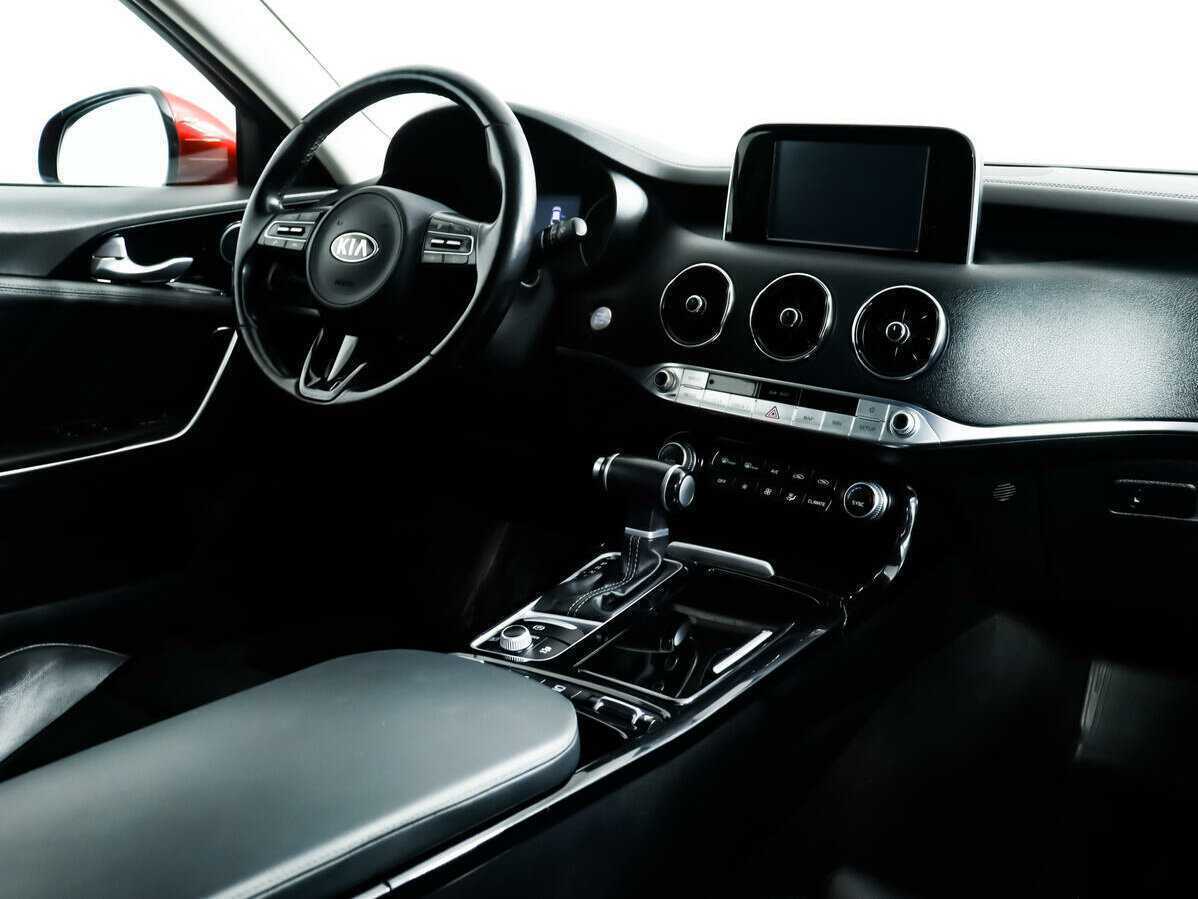 Kia Stinger, 2018 Фото №9