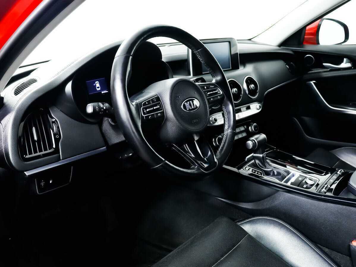 Kia Stinger, 2018 Фото №13