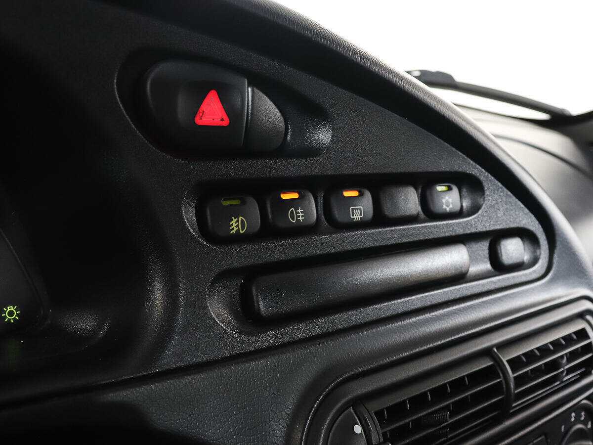 Chevrolet Niva, 2011 Фото №19