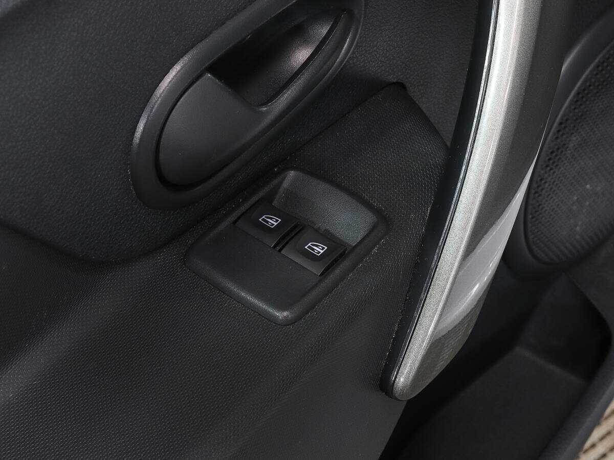 Renault Logan, 2020 Фото №16