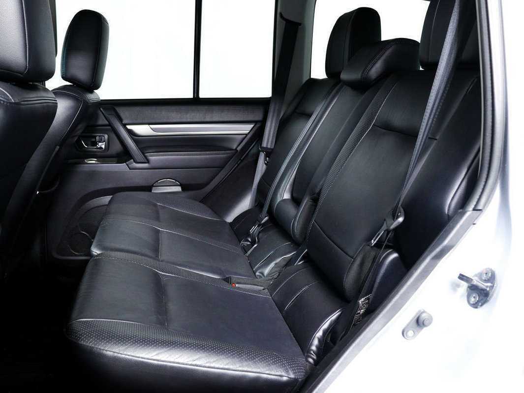 Mitsubishi Pajero, 2011 Фото №10