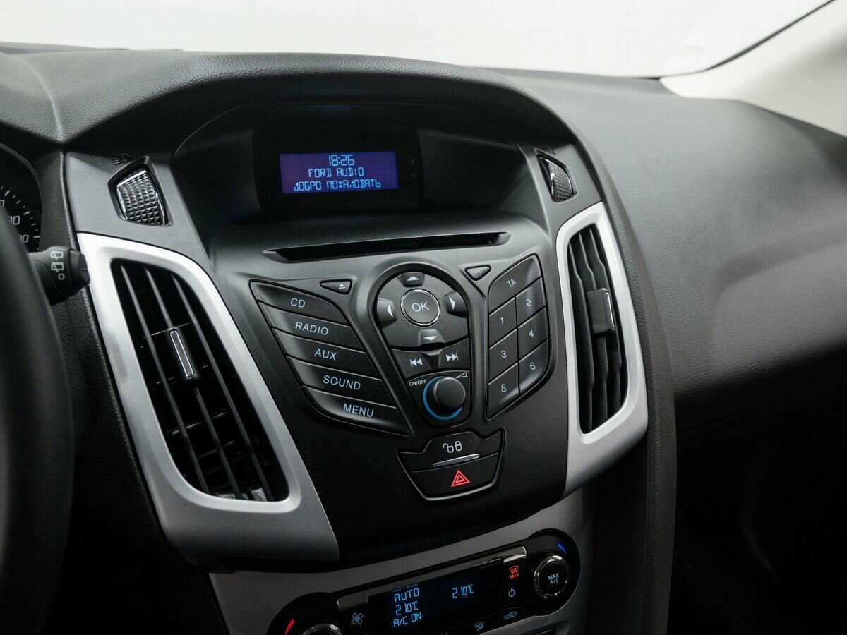 Ford Focus, 2011 Фото №17