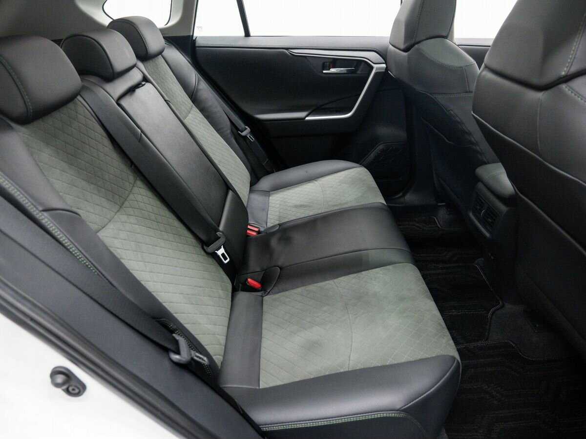 Toyota RAV4, 2023 Фото №12