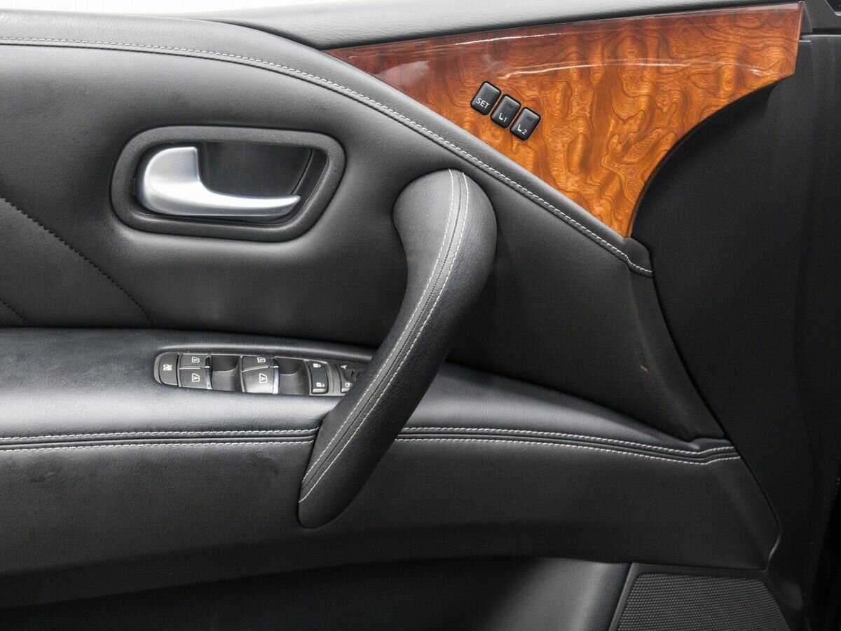 Infiniti QX80, 2017 Фото №19