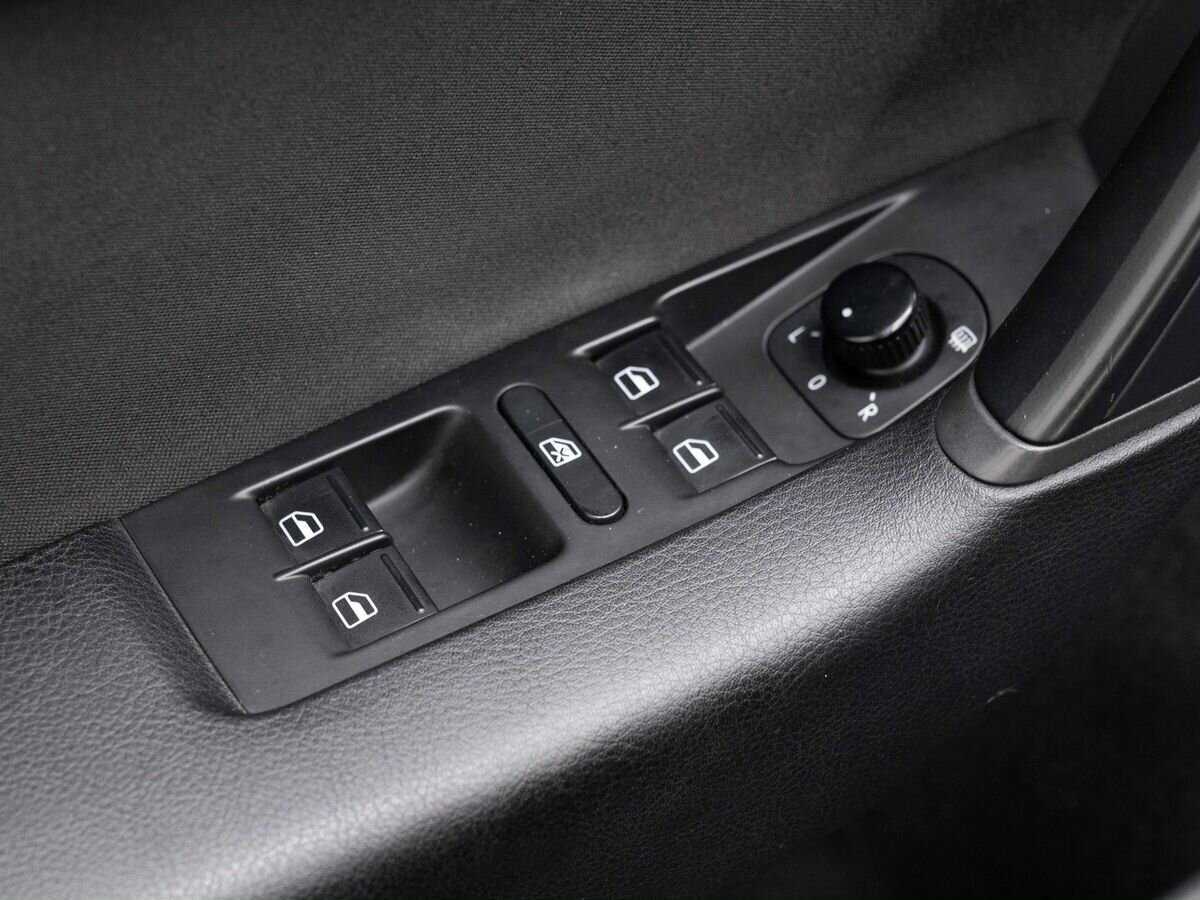 Volkswagen Passat, 2011 Фото №20