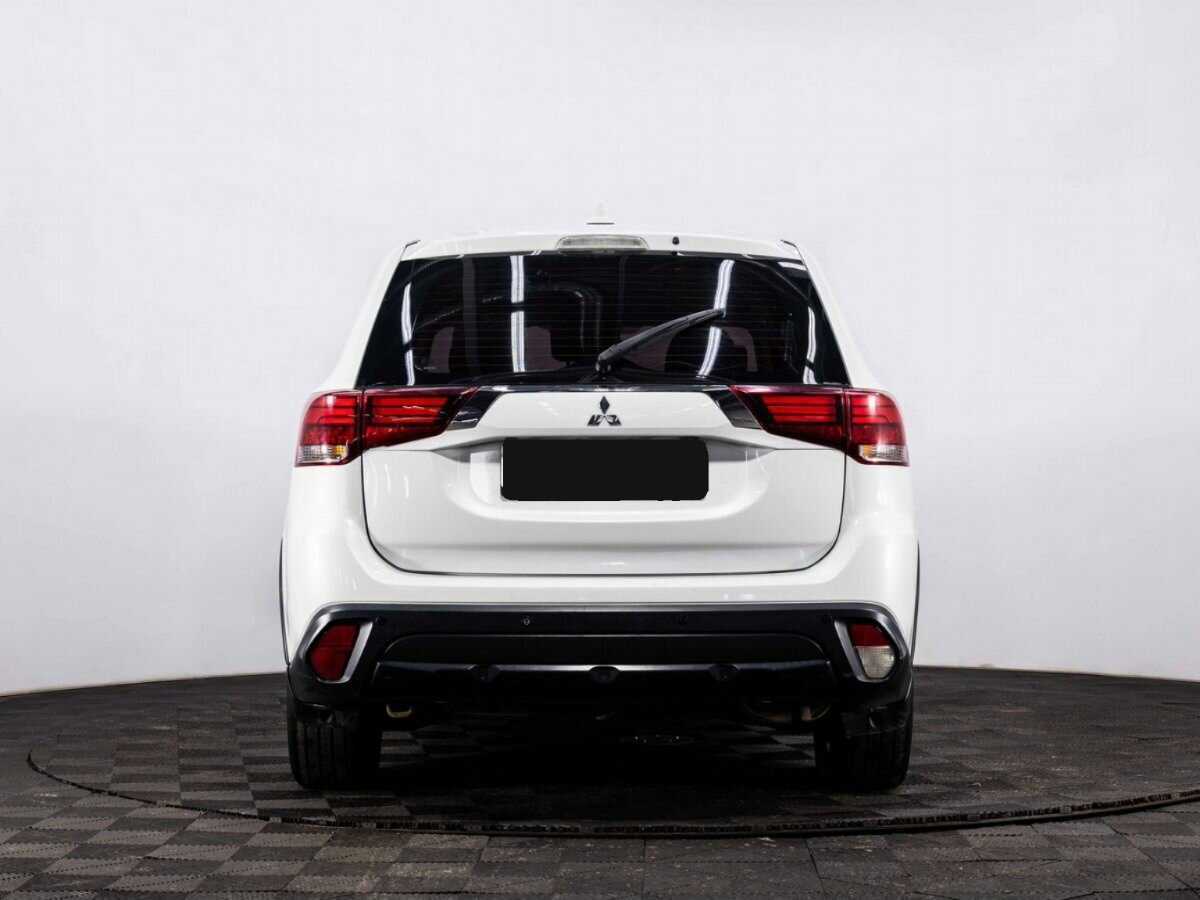 Mitsubishi Outlander, 2018 - 165 115 км. | Фото №5