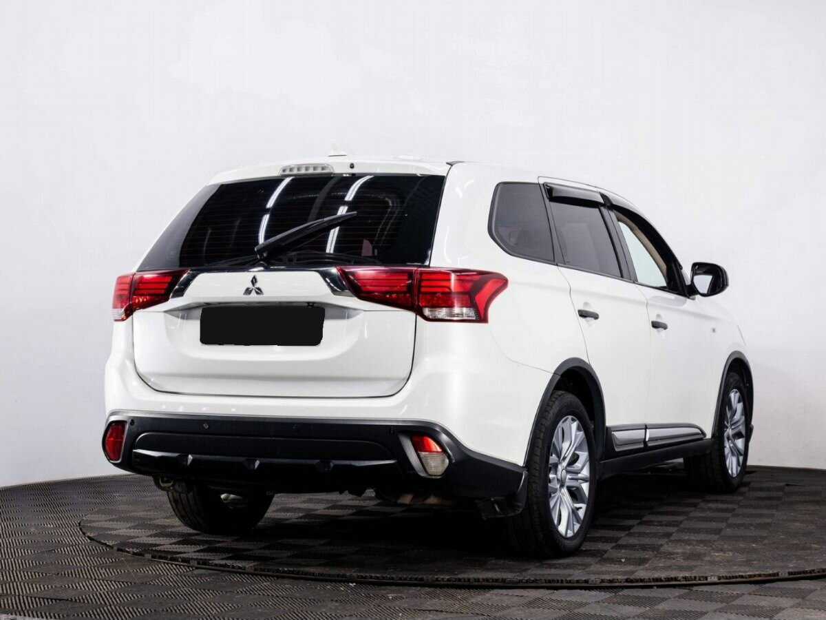 Mitsubishi Outlander, 2018 - 165 115 км. | Фото №6