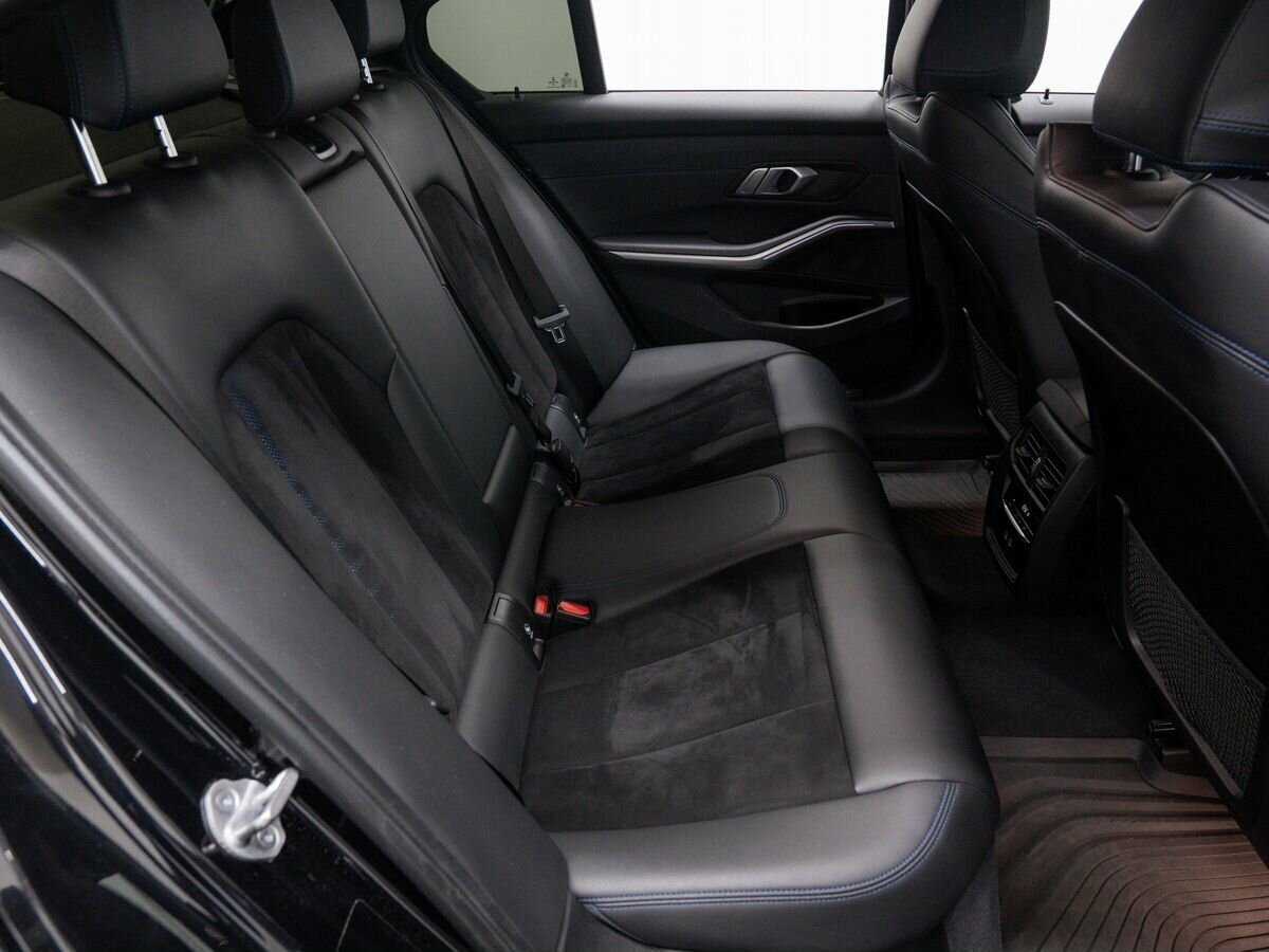 BMW 3 серии 320i xDrive, 2020 Фото №13
