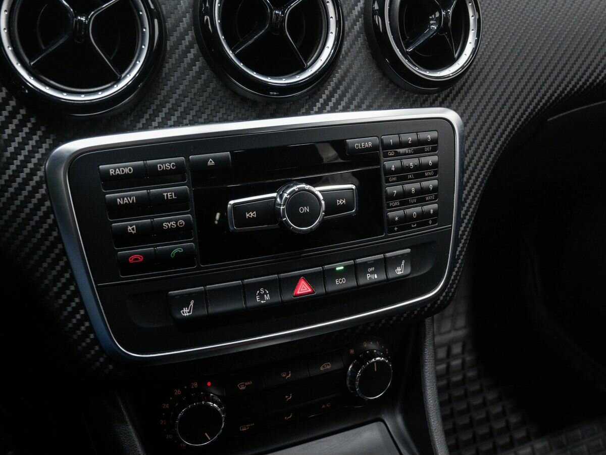 Mercedes-Benz GLA 200, 2014 Фото №20