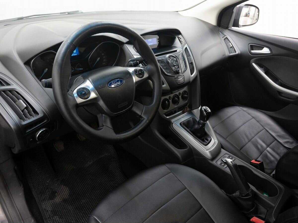 Ford Focus, 2011 Фото №9