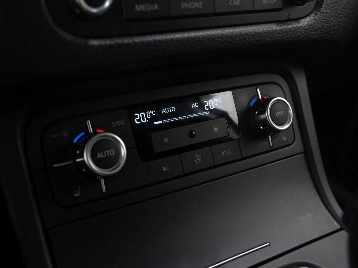 Volkswagen Touareg, 2011 Фото №22