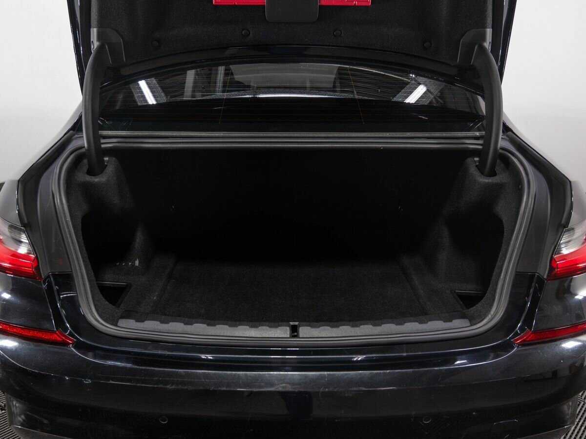 BMW 3 серии 330i, 2019 Фото №17