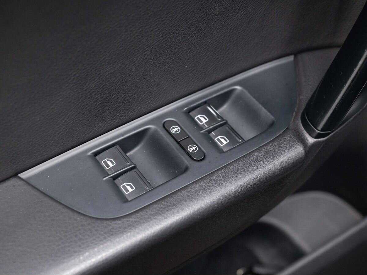 Volkswagen Touareg, 2011 Фото №20