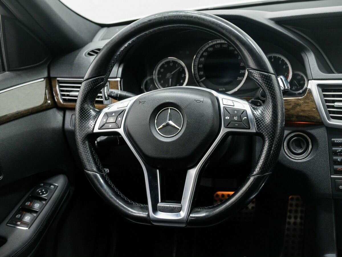 Mercedes-Benz E-Класс 200 7G-Tronic, 2011 Фото №12