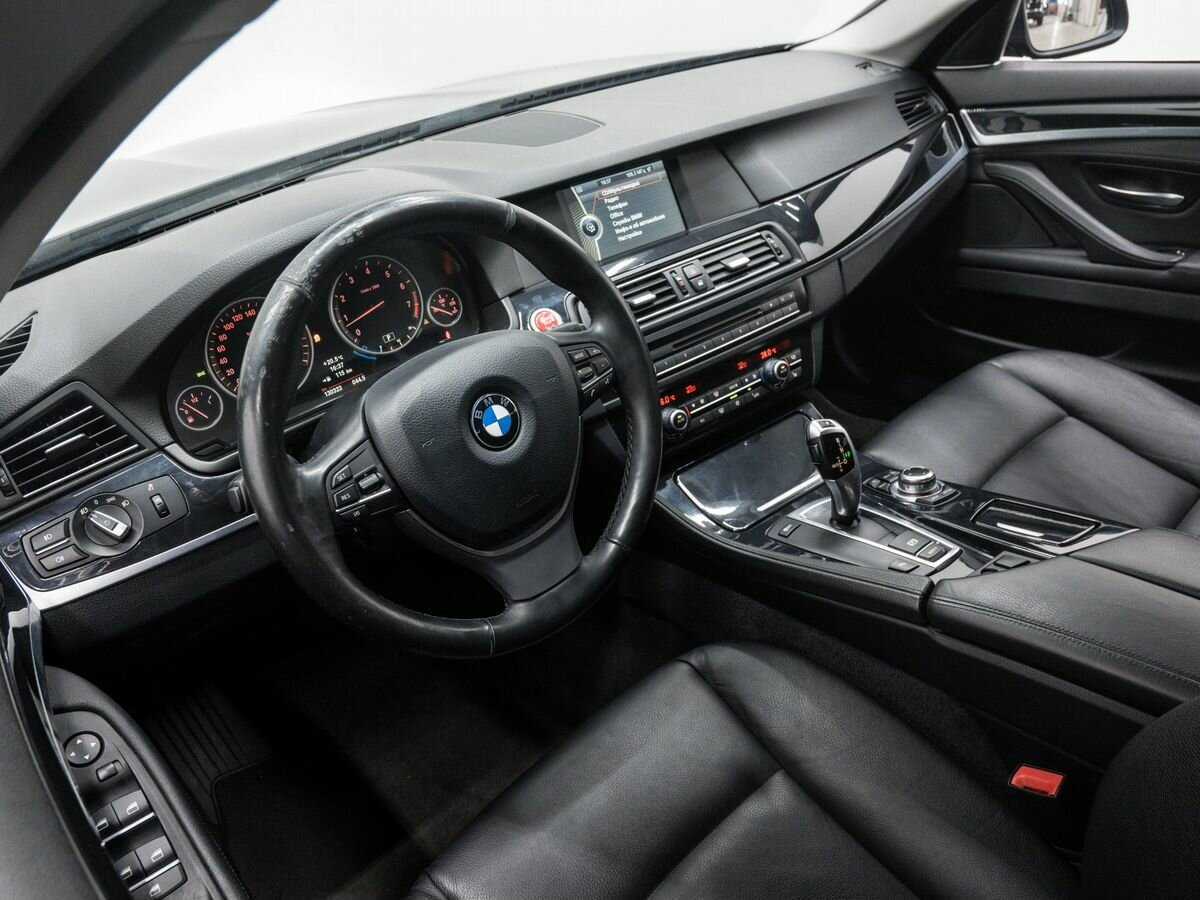 BMW 5 серии 528i, 2011 Фото №13