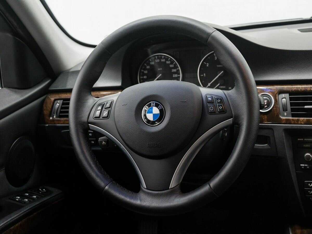 BMW 3 серии 320i, 2009 Фото №12