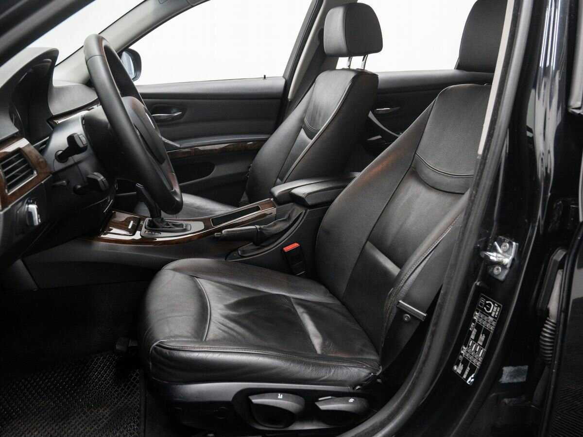 BMW 3 серии 320i, 2009 Фото №15